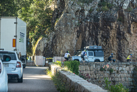Verkehrschaos bei Fahrt durch die Calanques de Piana