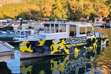 Porto - Bootsanlegestelle für Fahrten nach Scandola
