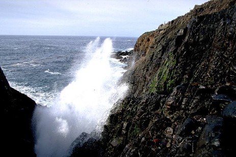 Blowhole bei La Bufadora in Baja California