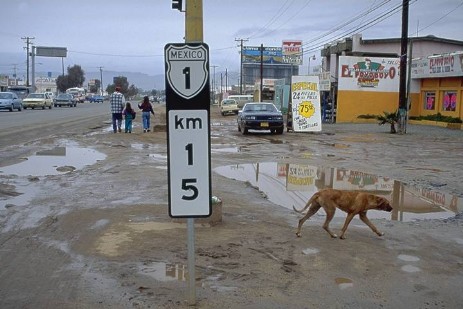 Verschlammte Straße in Baja California