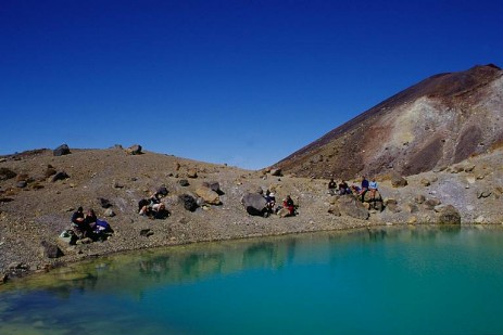 Mittagspause an den Emerald Lakes im Tongariro NP in Neuseeland